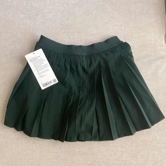 Lululemon Forest Green Tennis Skirt - Picture 2 of 2